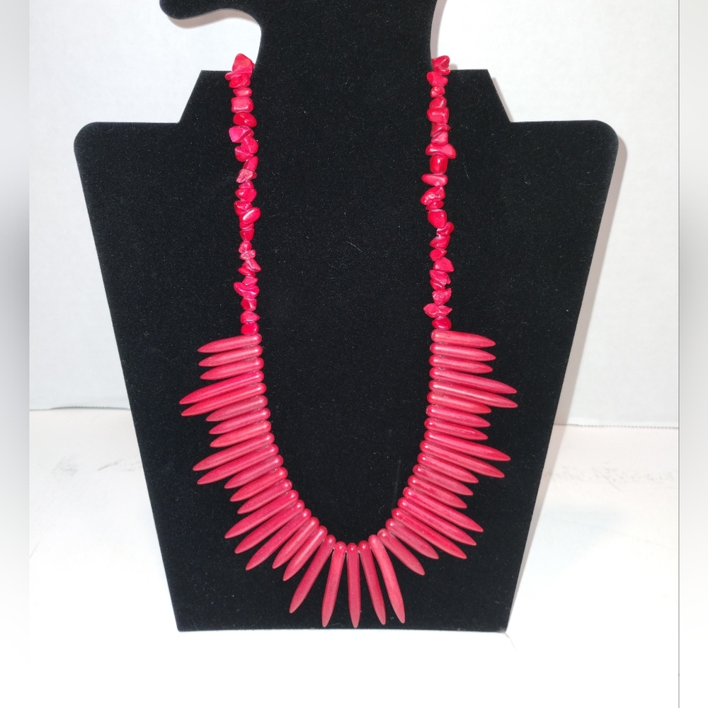 Vintage Red Faux Coral & Stone Bib Collar Boho Necklace 20"